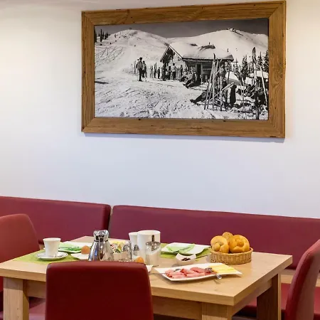 Summercard And Free Parking Included *