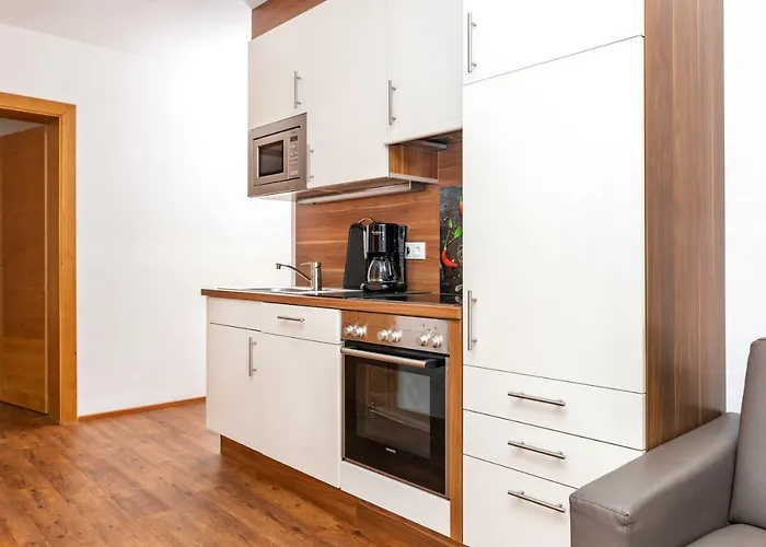 Summercard And Free Parking Included زيل أم سي